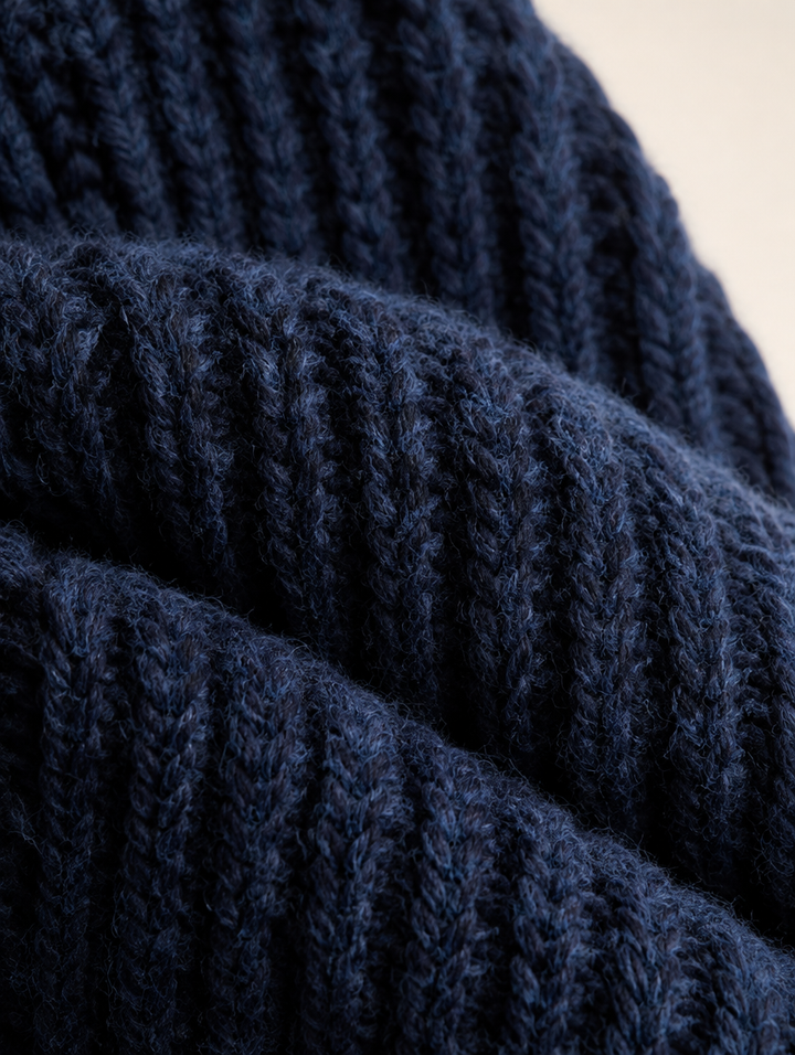Cashmere pullover detail 51